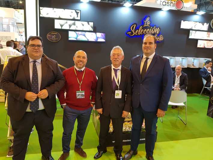 Las empresas de subtropicales promocionan sus frutos y productos derivados en Fruits Attraction con el apoyo del Ayuntamiento de Almucar.